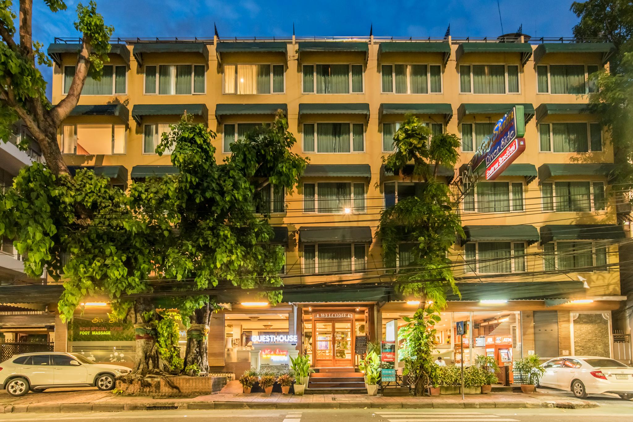 New Siam Riverside Bangkok Bagian luar foto