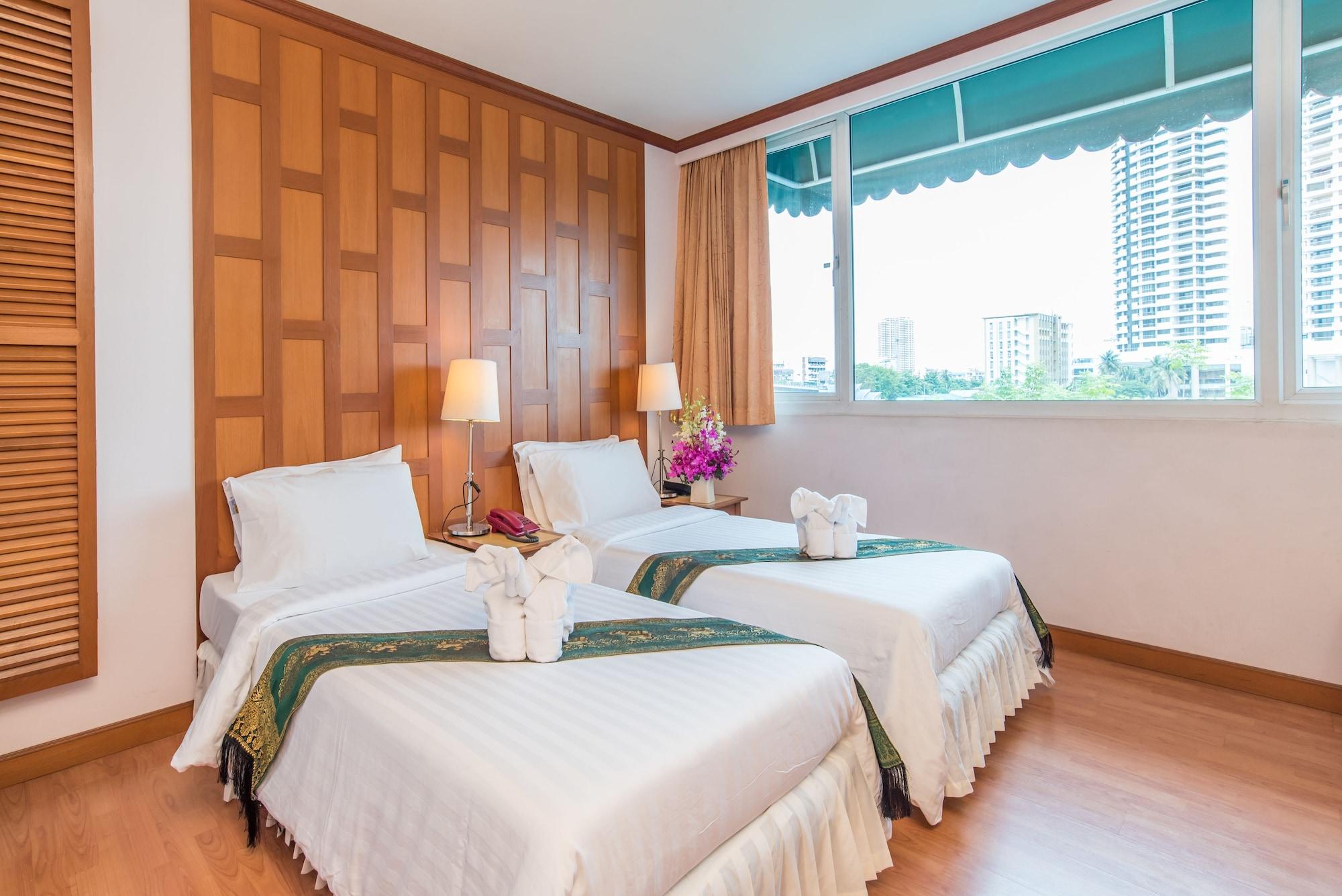 New Siam Riverside Bangkok Bagian luar foto