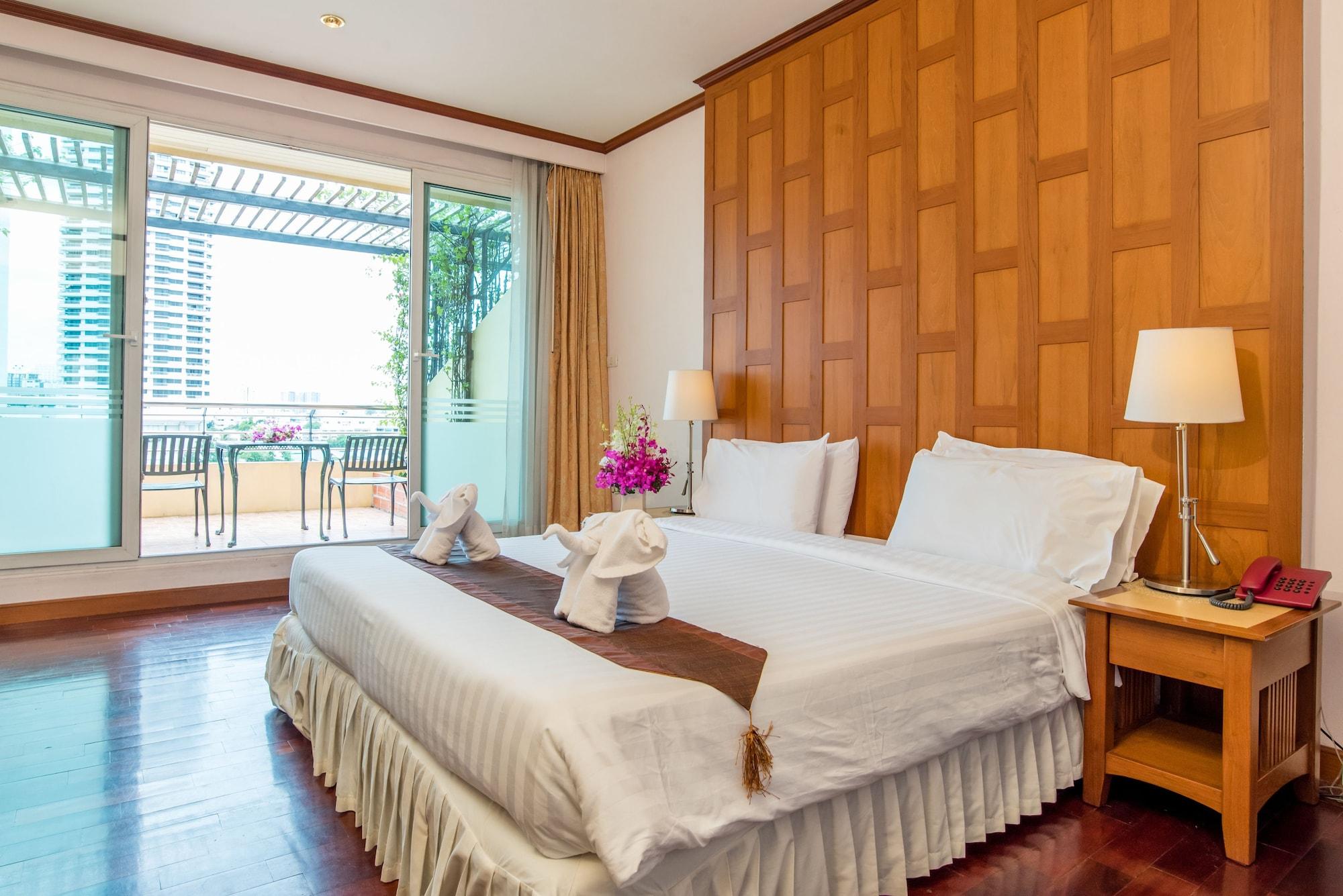 New Siam Riverside Bangkok Bagian luar foto