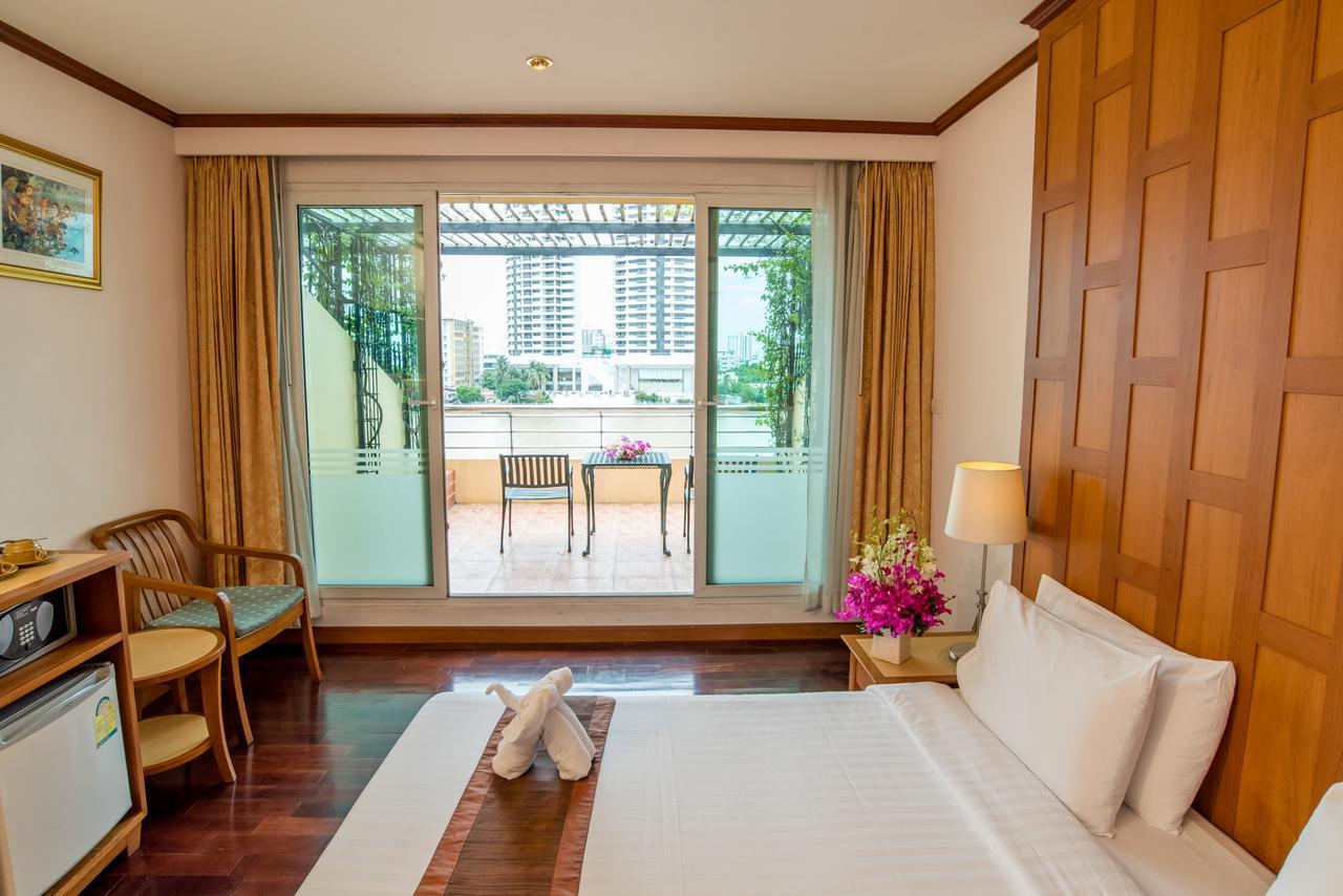 New Siam Riverside Bangkok Bagian luar foto