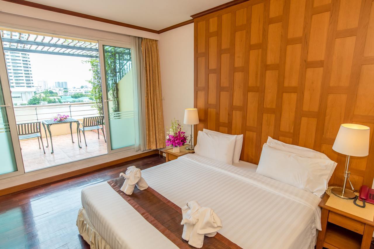 New Siam Riverside Bangkok Bagian luar foto