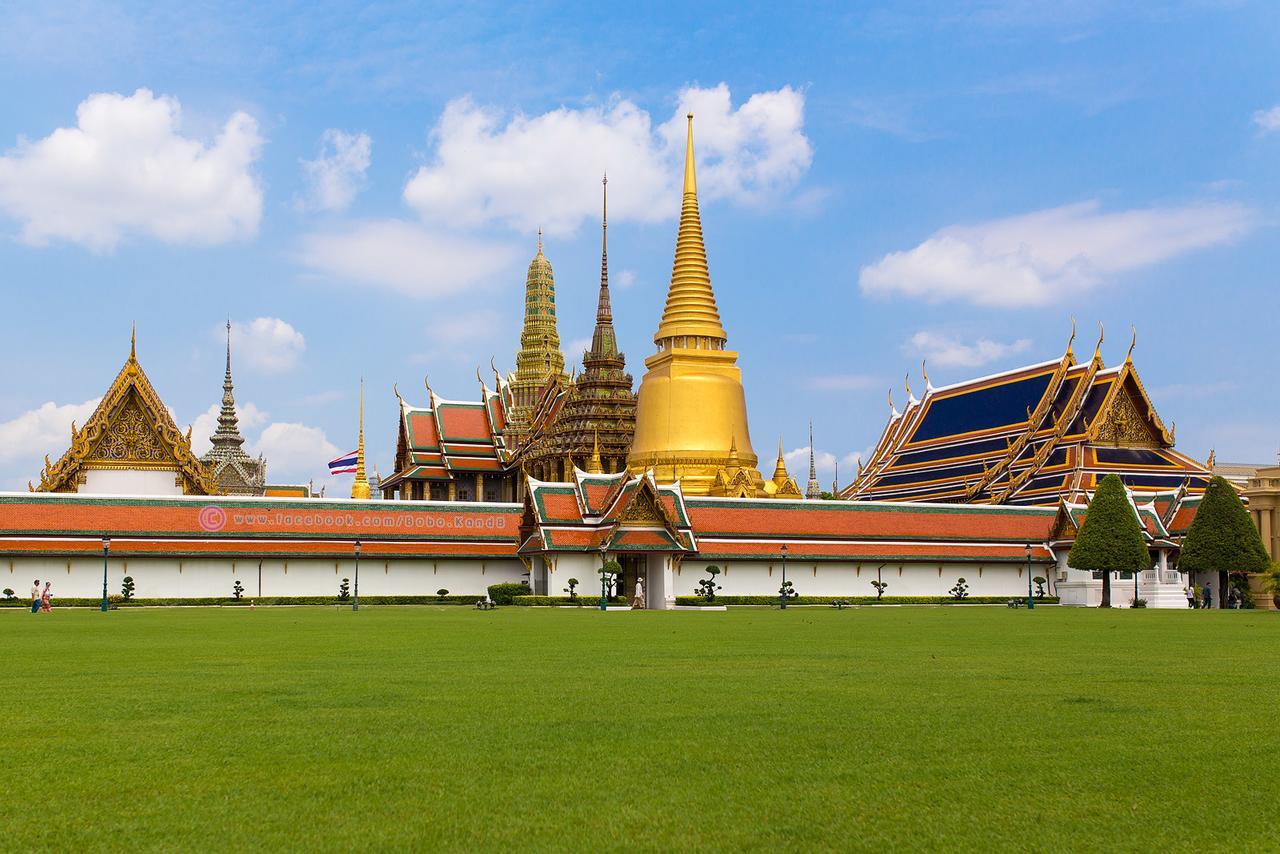 New Siam Riverside Bangkok Bagian luar foto